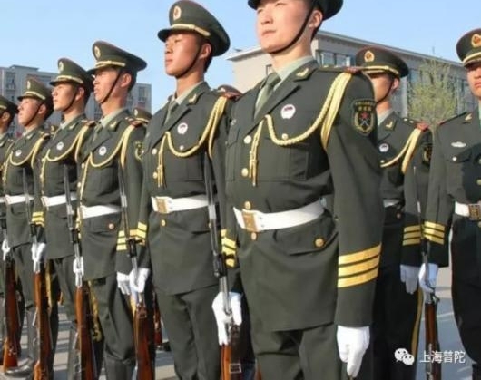 ���Ǿ�Ȼ＂����＂�����Ӱ桶ʿ��ͻ���� ��Ҳ����
