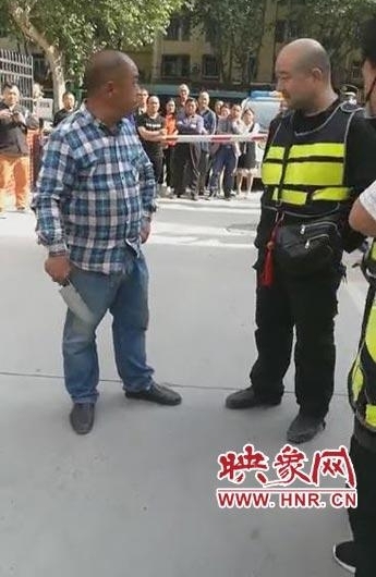 ���ĸ������ң����ĸ��֣���֣��һ������С���൶��в�ǹܱ�����