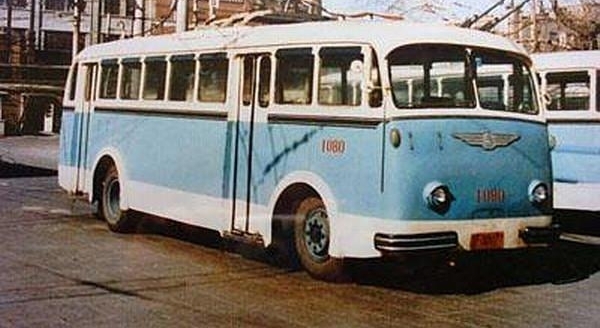 �й�����������ʮ���6���Ͻ�ͨ���ߣ�����3�ֵ��˶����ˣ�