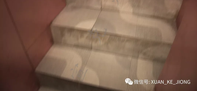 ���Ӿƺ�ˤ������ ����:����ͬ���赣��