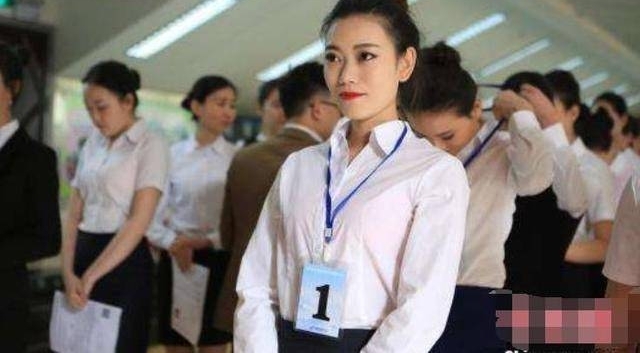 如何把一杯豆浆卖到15万?95后小伙搞笑回答,反被录用!