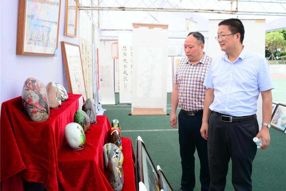 达州市第九届中小学生艺术节艺术工作坊、艺术作品展评