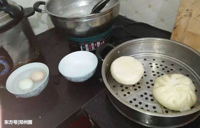 不一样的儿童节:邓州义工情牵小任岗 乔氏兄弟感恩新生活