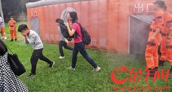 �д�ǧ��ʦ�� ������������