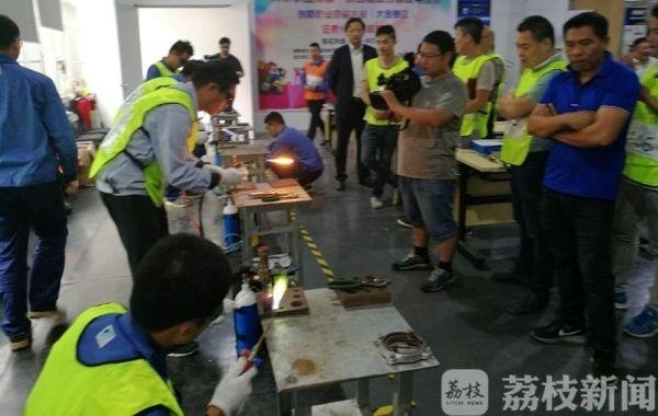 手剥电线 铜管上绣花 ……江苏省家电家装创新职业技能大赛都有啥?