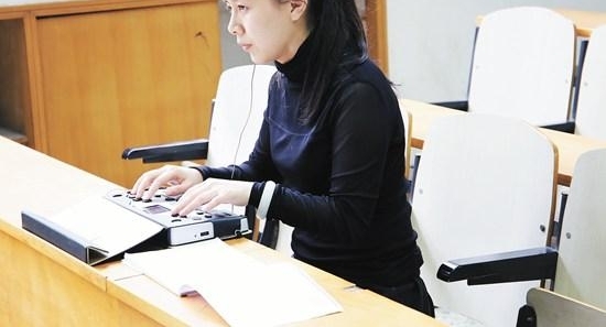 黄莺:“除了看不见,我什么都能做”