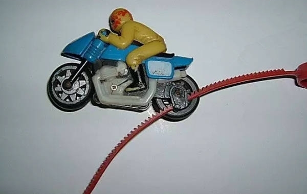 ͯ�����ɱ����Щ����߳��йص�ͯ����䡭
