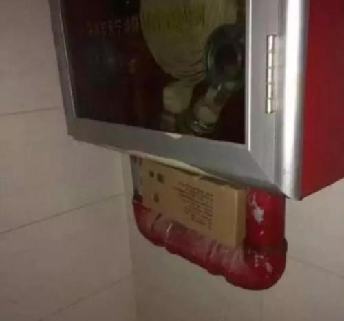 ���Ŀ����������˨ǩ�գ�����˨������Ҳ���