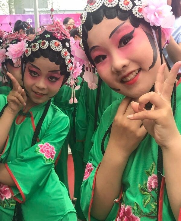 ���������Сѧ���е����촫ͳ�Ļ�������
