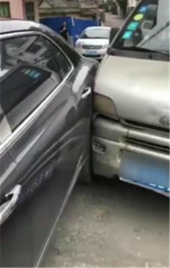 �����˾��ײ500���������ɵ �Է���״����2��