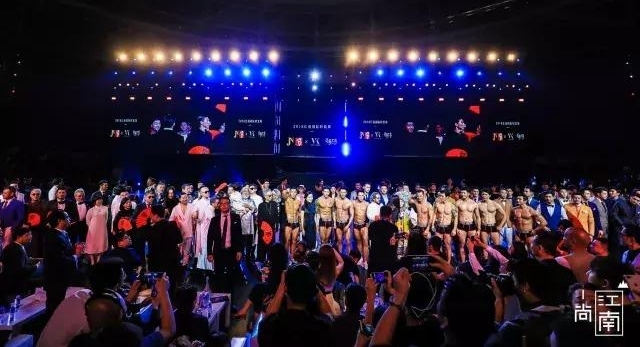 �Ļ���磬ʱ������ح2018���Ϲ���ʱװ��ʢ��Ļ