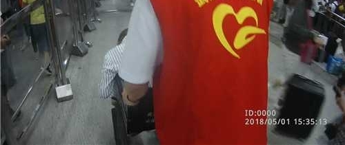 Ů�ӳ˵���ʱͻ������ �ڶ�˿��ó�＂�??���＂