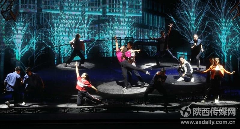 话剧《寻找师昌绪》西安首演“戏中戏”手法演绎大国工匠精神
