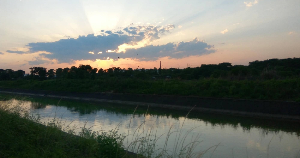 ũ��ƻ�ʱ��������������ҹ�ؼҵ�·�ˣ�����Ц������ϲ