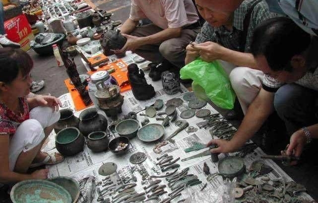 在集市上,农民看到这几样最好别买,买就上当了,不少人都吃过亏