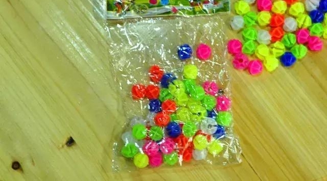 ר���ں����˵�ͯ����䣬�����������Ӱ�ӣ�