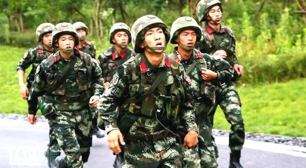 特战分队比武竞赛:特战精英巅峰对决
