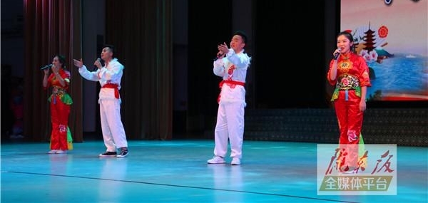 �й��������ձ���β�����Ļ�����ר���ݳ�����
