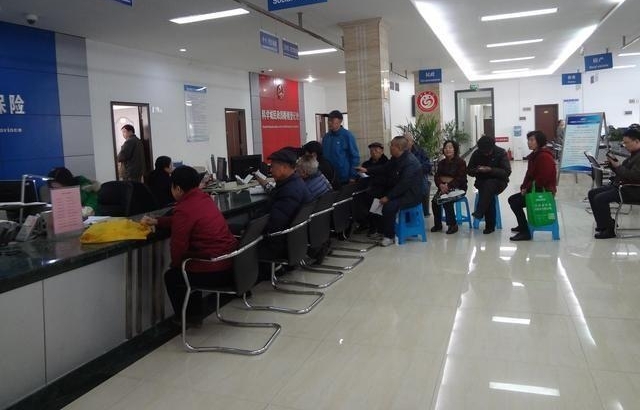 农民注意了,社保卡每年都有一笔钱,年底清零!不用就没了!