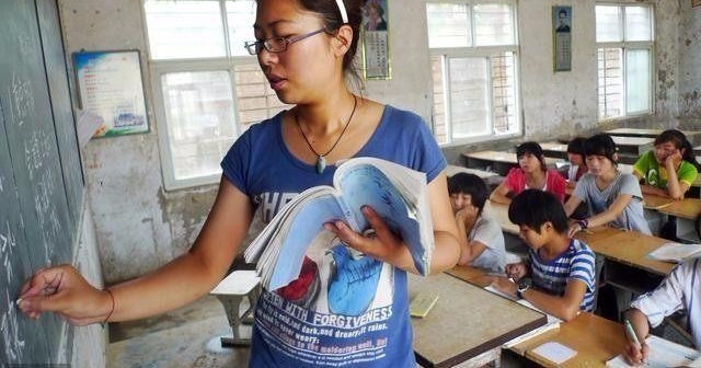 小学老师的真实收入有多少?退休老师揭开收入状况,让你想不到