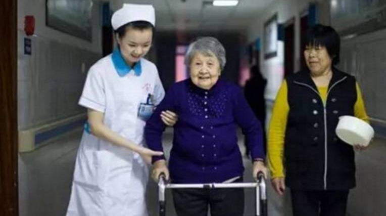 直击:90后美女女护士值夜班时,那些不为人知的“秘密”