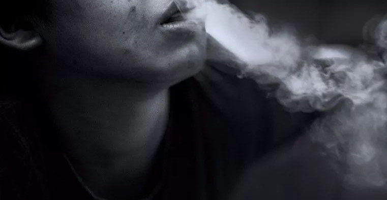 萧山警方查获一对夫妇,拆迁款半年就快花没了!只因为迷上这个……