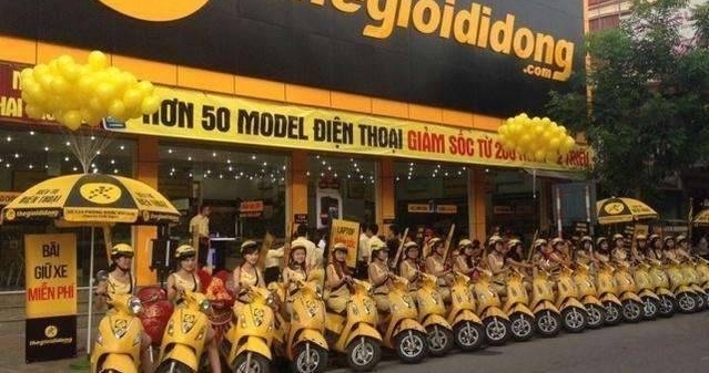 中国有共享单车, 越南推出共享摩托车,清一色美女上街做宣传!