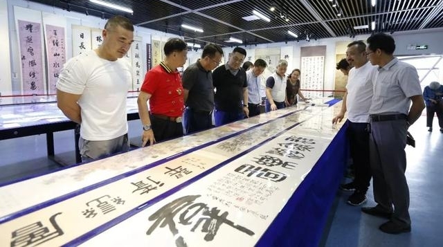 火爆的惠山区首届收藏品展落幕了,没看够?没看到?没关系,有下一次~