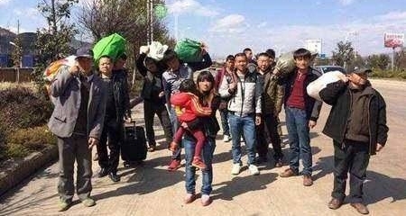 工作越来越难找,农民工深刻意识到了危机,未来的出路又在何方