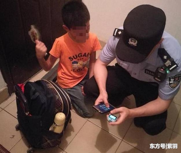 夫妻吵架妻子离家出走 丈夫换门锁赶儿子出门