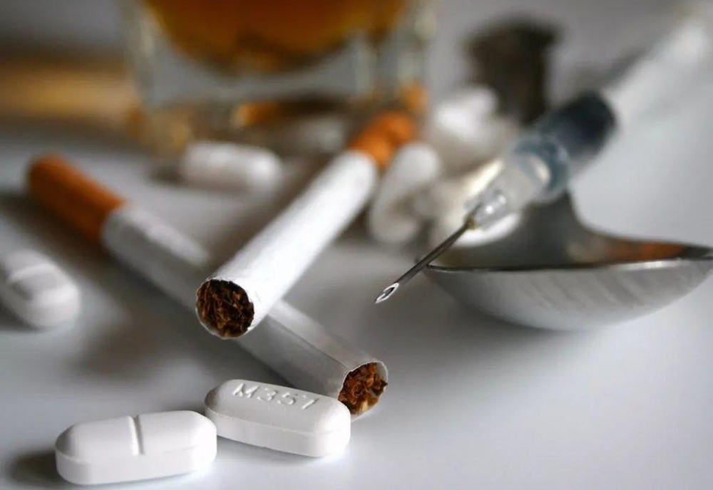 萧山警方查获一对夫妇,拆迁款半年就快花没了!只因为迷上这个……