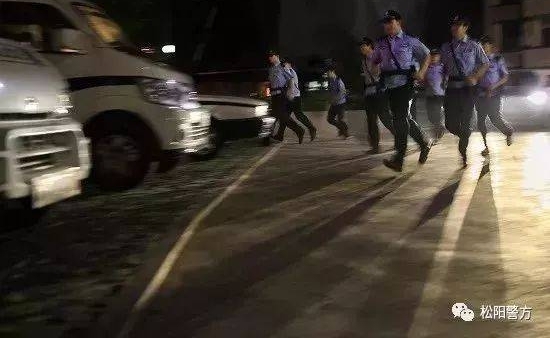 �����ϣ�һλ����˯��Ϊ��ˢ��������Ȧ�����꣬���ᡭ��