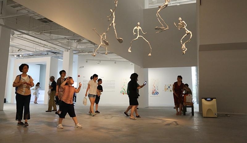 看了这个展览,才知上海少儿美术作品“当代性”有多强