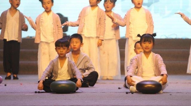 云岩区 2018 “良知行 · 阳明文化接力” —“小花”文艺汇演落幕