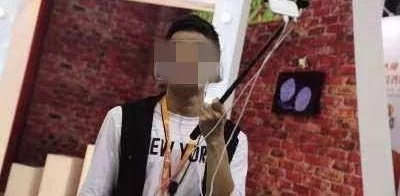 昨天大埔一条大蟒蛇吃了三只鸡,洲瑞隔壁的蟒蛇准备吃羊…