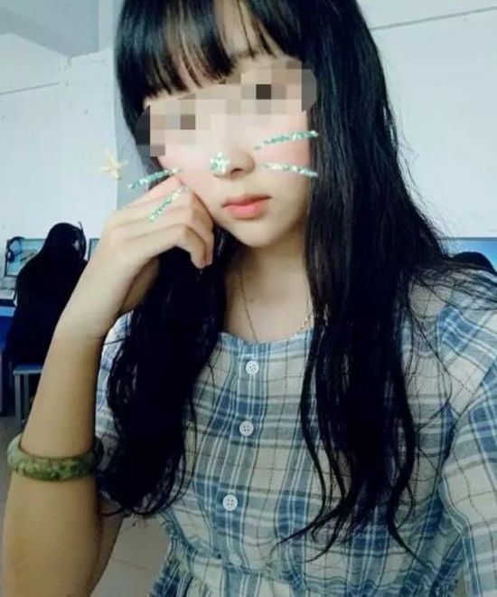 Ů��ѧ��ӦƸģ�ر��������� ����7�����д������