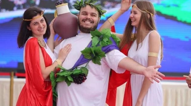 ����8�׳������������ˣ�������������õ�ŷ��ʽ���鹺������
