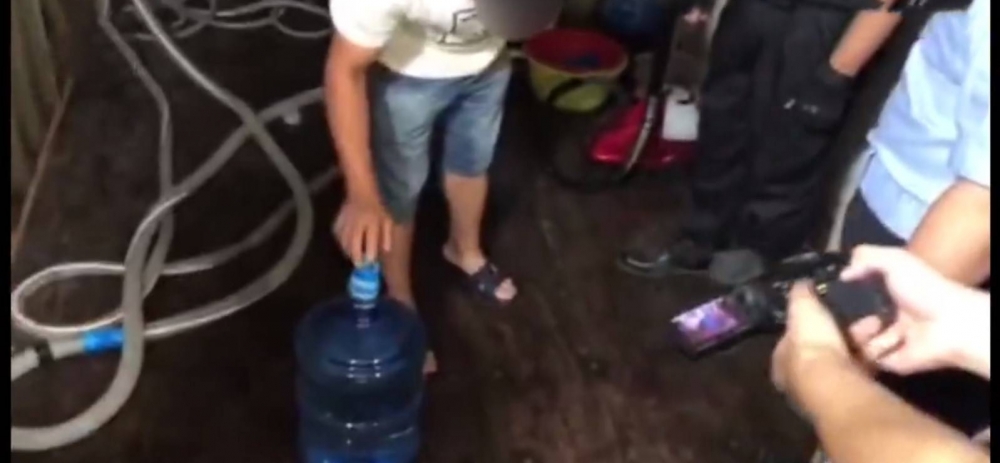 ����ˮ�䡰Ʒ��Ͱװˮ�����ɱ���ë��20Ԫ/Ͱ �ۼ��ߣ��Ҳ���