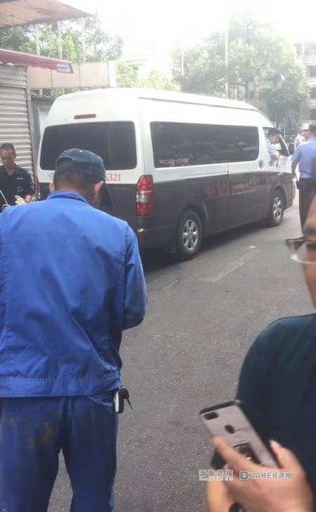 悲剧!一年轻女子在长沙解放西路 BOBO 国际坠亡