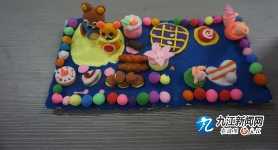 �׺�ѧУ��ʮ��������֮������Ʒ����Բ������