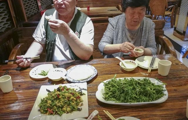 ũ�岻ֵǮ�����������ϡ�������������ͯ��ʱ��