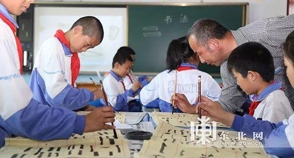 ���¾���������ʦ �������ж�֮�ġ���ǰ��ѧУ����ũ�����