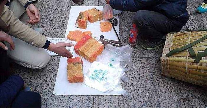 在集市上,农民看到这几样最好别买,买就上当了,不少人都吃过亏
