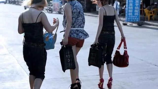 Ϊ�ι���Ա���ر�ϲ�����룬�����춼����ʵд��ְ��