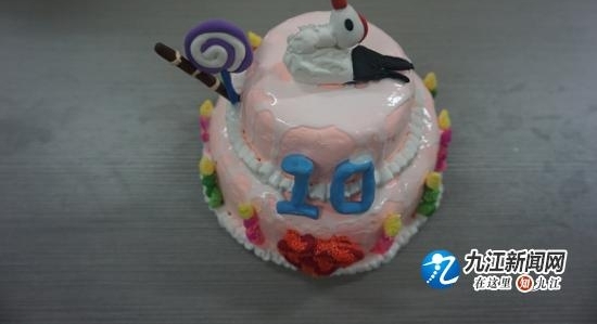 �׺�ѧУ��ʮ��������֮������Ʒ����Բ������