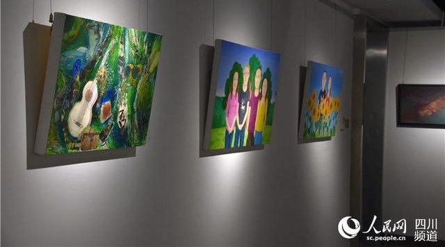 �ɶ��������ѹ�չ ���Ľ조��ͨ��ĸ���к�������������չ��չ