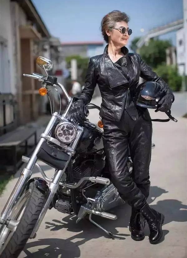 �Ҷ�40���ˣ������������74��������������