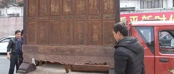 ���ޣ���������λ��Ů��������Ϊ�����������ʮ��Ԫ