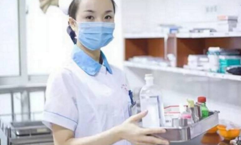 直击:90后美女女护士值夜班时,那些不为人知的“秘密”