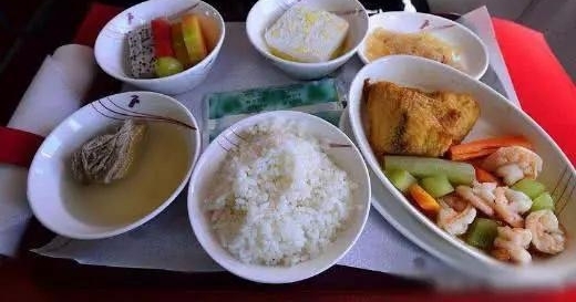 ������ι��ʽ���ɻ���, �úܶ�˿Ͷ��Ե���������, ����: ����